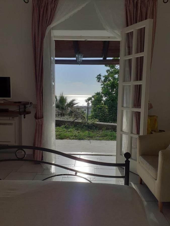 La Terrazzina Sul Tramonto Bed & Breakfast Forio  Bagian luar foto