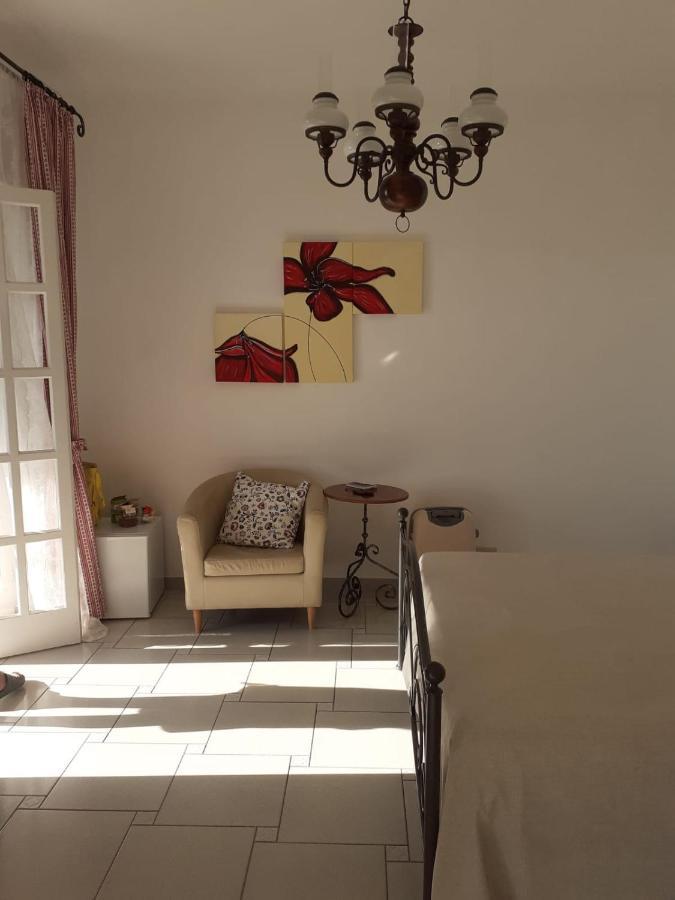 La Terrazzina Sul Tramonto Bed & Breakfast Forio  Bagian luar foto