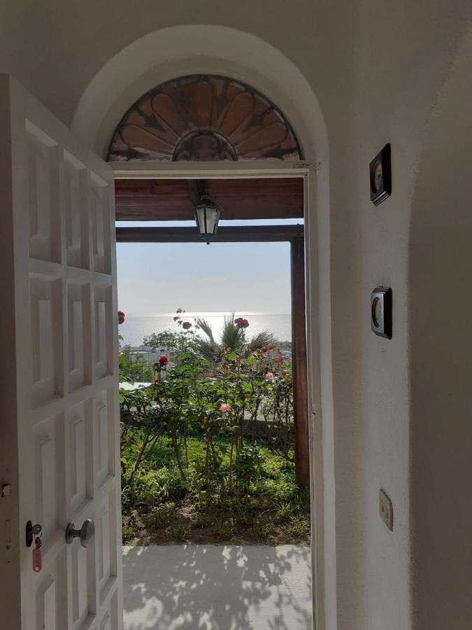 La Terrazzina Sul Tramonto Bed & Breakfast Forio  Bagian luar foto