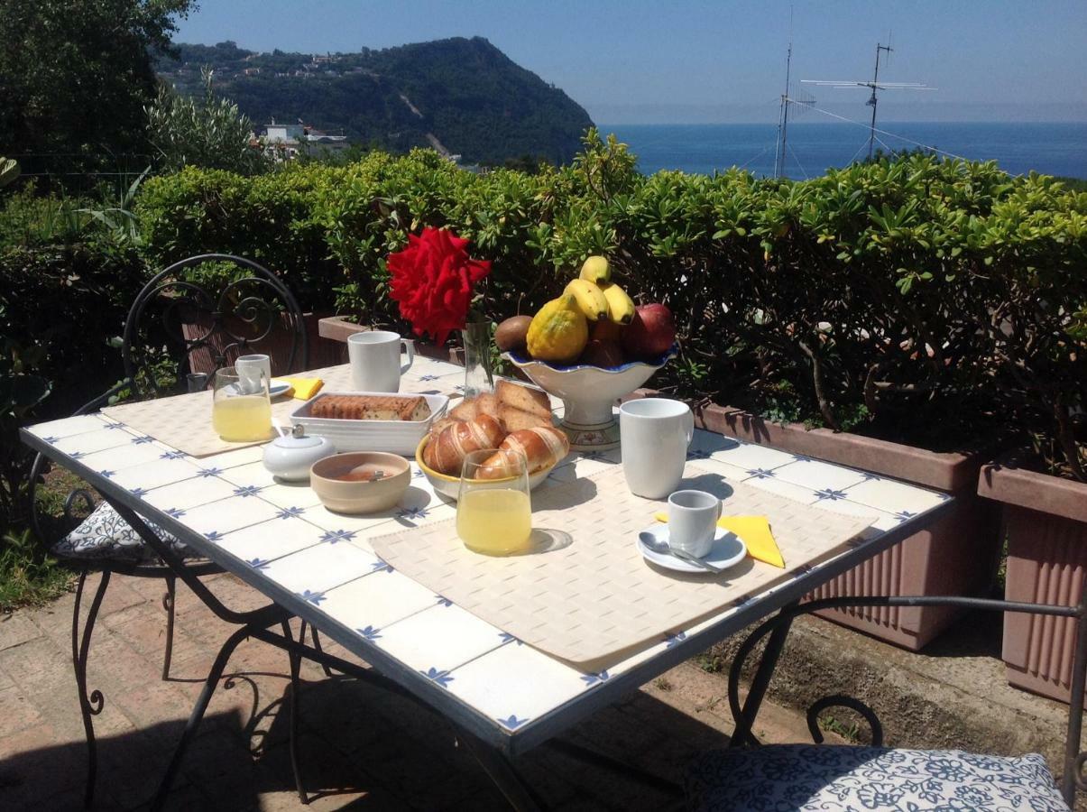 La Terrazzina Sul Tramonto Bed & Breakfast Forio  Bagian luar foto