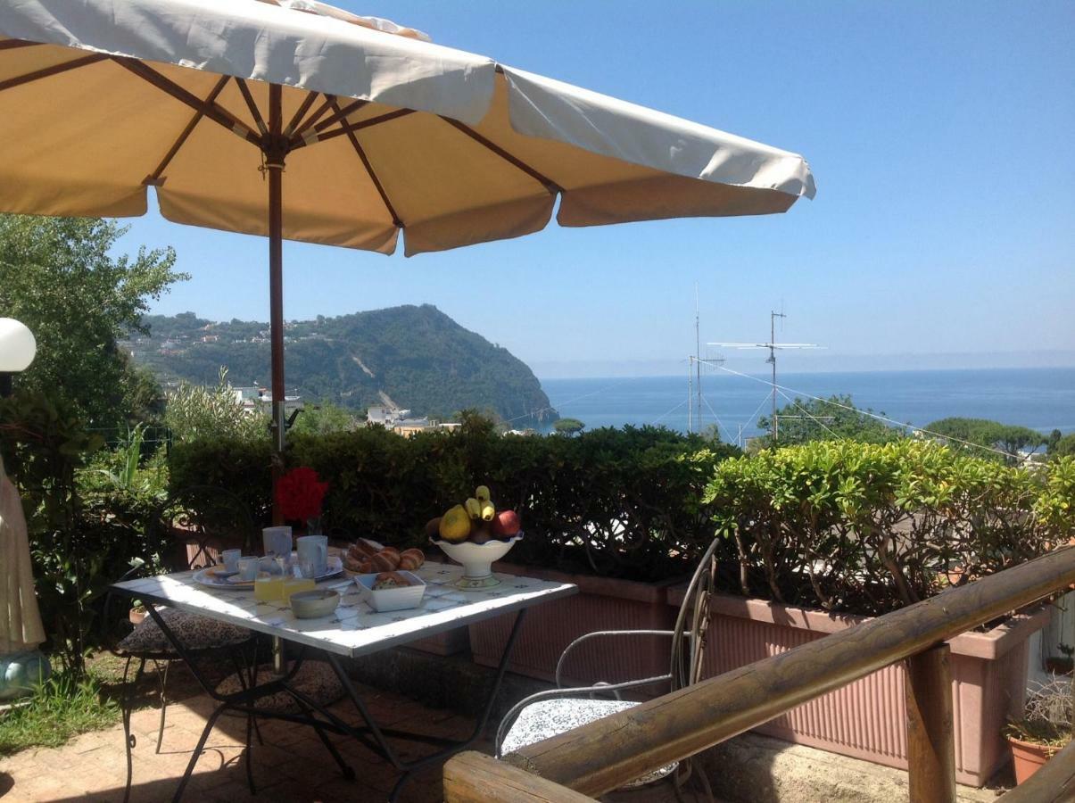 La Terrazzina Sul Tramonto Bed & Breakfast Forio  Bagian luar foto