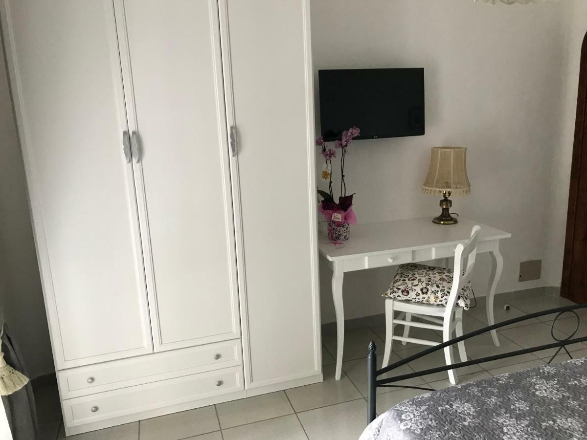 La Terrazzina Sul Tramonto Bed & Breakfast Forio  Bagian luar foto