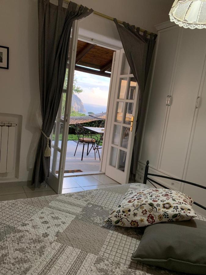 La Terrazzina Sul Tramonto Bed & Breakfast Forio  Bagian luar foto