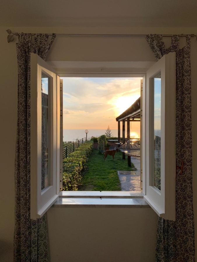 La Terrazzina Sul Tramonto Bed & Breakfast Forio  Bagian luar foto